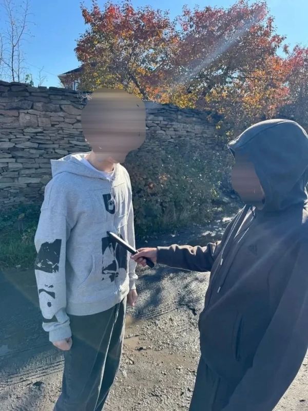 В Краснодоне 17-летний парень ударил друга ножом из-за ревности и получил 3 года колонии