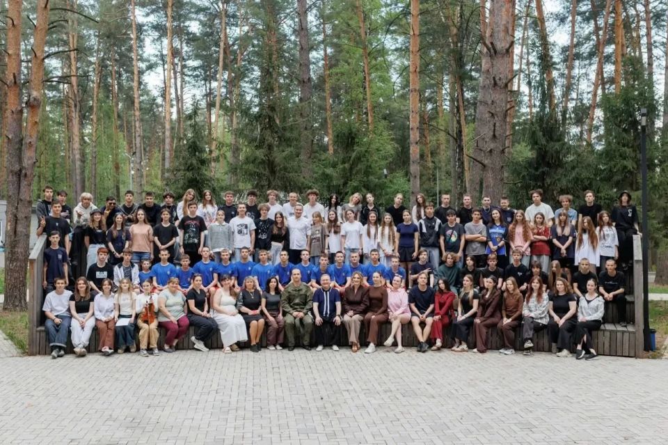 Ринат Садыков встретился в детском лагере «Добрый» с ребятами из ЛНР