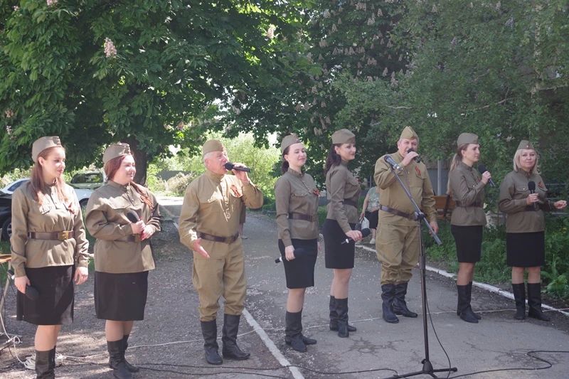 Сегодня администрация округа поздравила с 100летним юбилеем ветерана Великой Отечественной войны Назарова Виктора Николаевича Сегодня администрация округа поздравила с 100летним юбилеем ветерана Великой Отечественной войны Назарова Виктора Николаевича