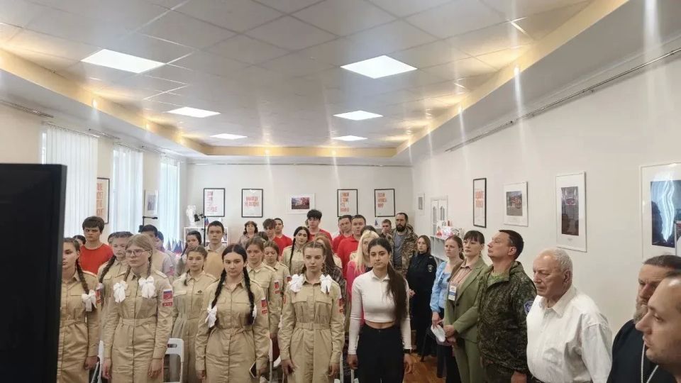 В Ровеньках провели исторический экскурс "Великие битвы Великой Отечественной войны"