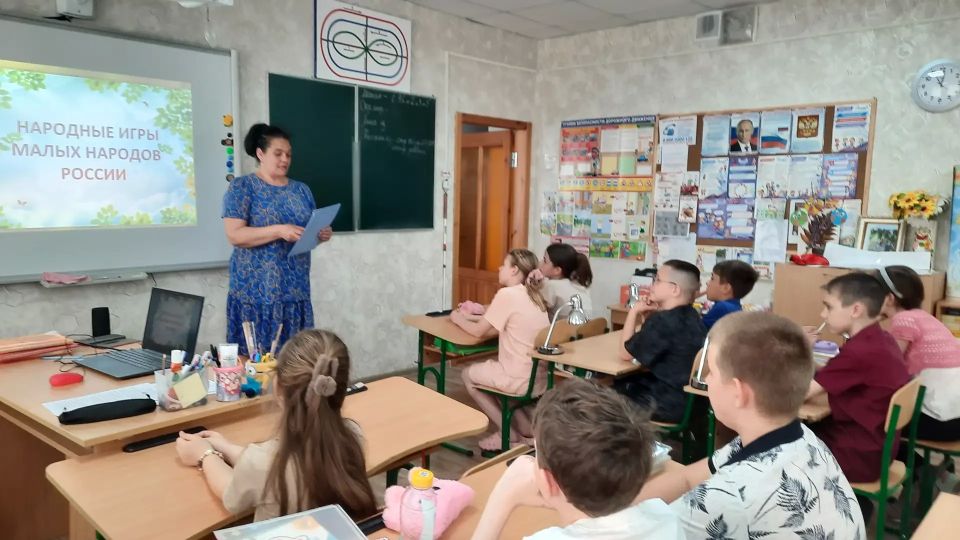 НАРОДНЫМ ИГРАМ ЖИТЬ И КРЕПНУТЬ