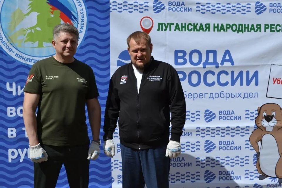 Сергей Цемкало: Сегодня вместе с депутатами городского Совета в рамках партийного проекта «Добрые дела» партии «Единая Россия» присоединился к традиционной экологической акции «Вода России» Сергей Цемкало: Сегодня вместе с депутатами городского Совета в рамках партийного проекта «Добрые дела» партии «Единая Россия» присоединился к традиционной экологической акции «Вода России»