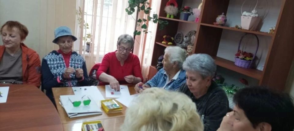 В университете третьего возраста прошли занятия по пластилинопластике В университете третьего возраста прошли занятия по пластилинопластике