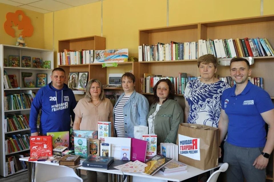 Точки притяжения для молодёжи: в Северодонецке единороссы обустраивают досуг студентов и читателей библиотек Точки притяжения для молодёжи: в Северодонецке единороссы обустраивают досуг студентов и читателей библиотек