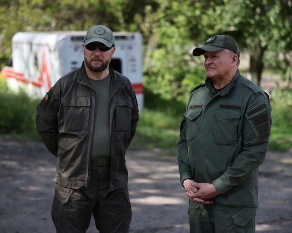 По поручению Раиса Татарстана Рустама Минниханова Премьер-министр Республики Татарстан Алексей Песошин посетил город Рубежное в Луганской Народной Республик По поручению Раиса Татарстана Рустама Минниханова Премьер-министр Республики Татарстан Алексей Песошин посетил город Рубежное в Луганской Народной Республик