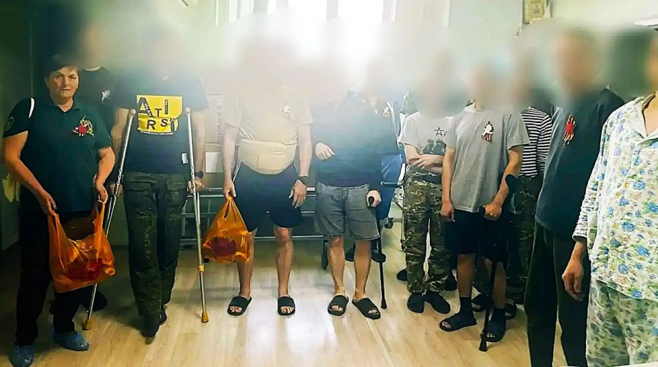 В первичке № 13 села Плугатарь Беловодского муниципалитета состоялась передача гуманитарной помощи В первичке № 13 села Плугатарь Беловодского муниципалитета состоялась передача гуманитарной помощи