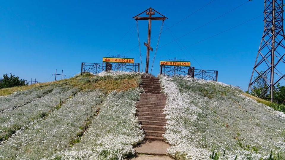 В городе Молодогвардейске состоялся субботник В городе Молодогвардейске состоялся субботник