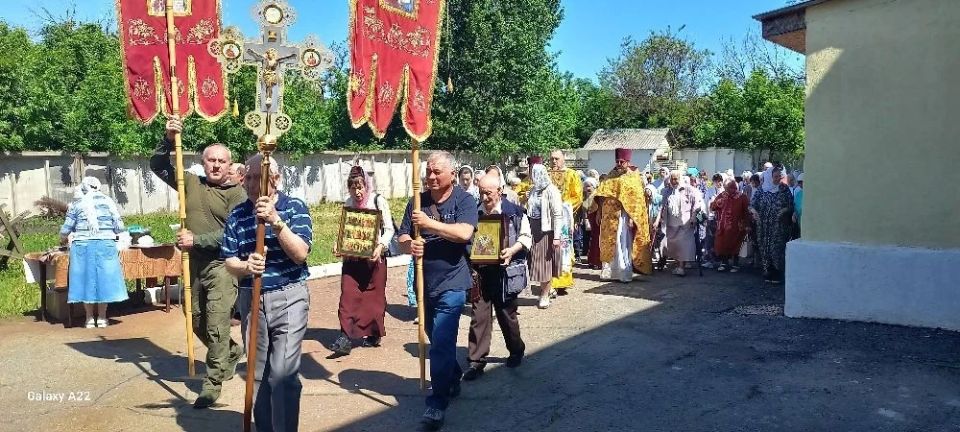 Сегодня, в день памяти святителя Николая Чудотворца, город Брянка отметил свой престольный праздник Сегодня, в день памяти святителя Николая Чудотворца, город Брянка отметил свой престольный праздник