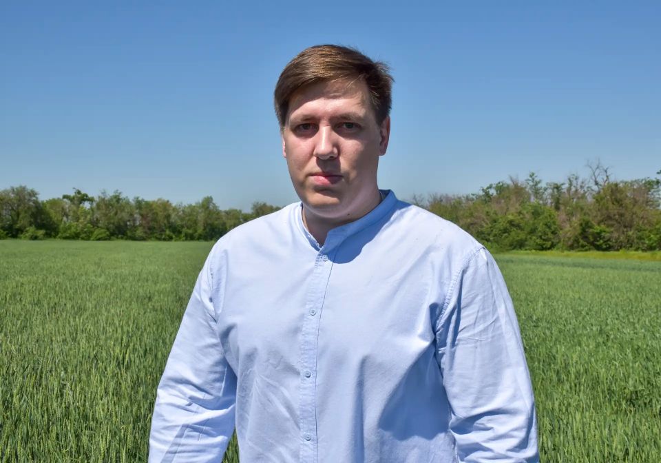 Посевная прошла экватор. Об этом Министр сельского хозяйства и продовольствия Евгений Сорокин рассказал в ходе рабочей поездки на поля ООО «Агросоюз» Посевная прошла экватор. Об этом Министр сельского хозяйства и продовольствия Евгений Сорокин рассказал в ходе рабочей поездки на поля ООО «Агросоюз»