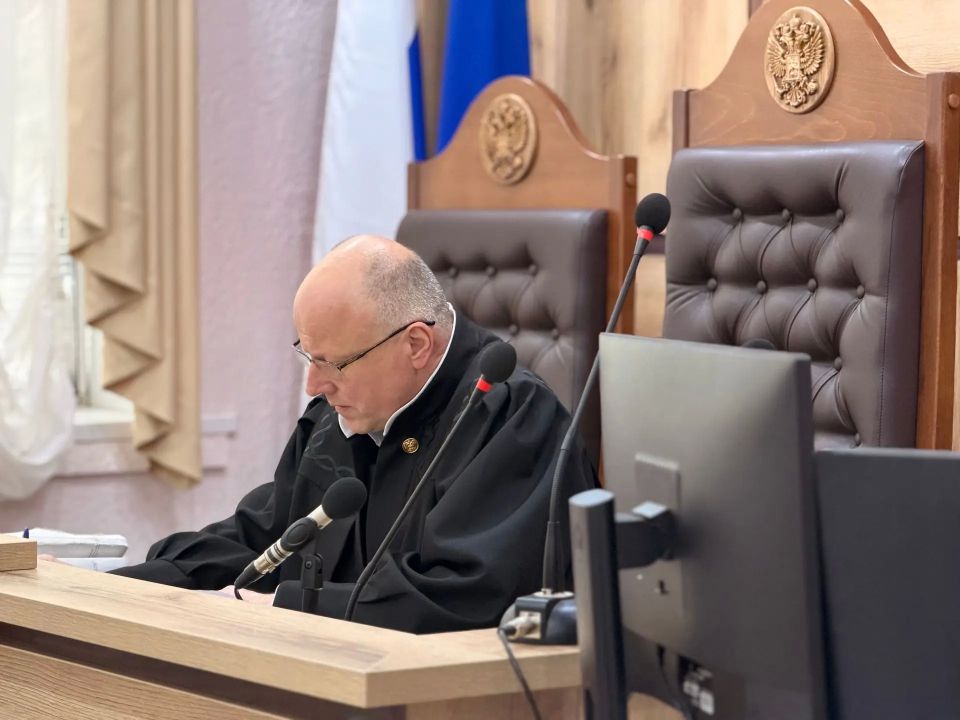 В рамках профориентационной работы и повышения правовой грамотности будущих специалистов Верховный Суд Луганской Народной Республики посетили курсанты 3 курса Луганской Академии Следственного комитета Российской Федерации
