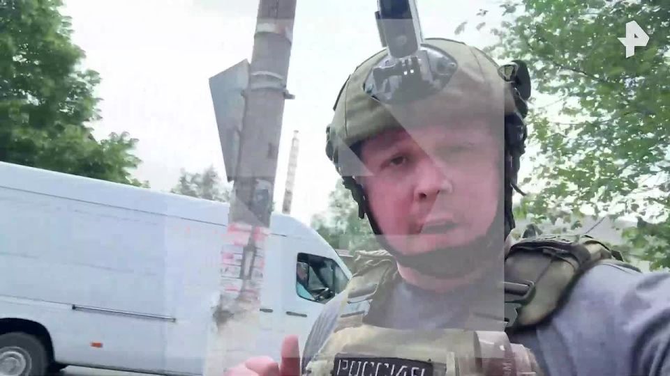 Угроза повторного удара ВСУ по Старобельску в ЛНР сохраняется, сообщил корреспондент "Известий" Эмиль Тимашев