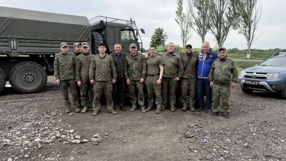 Благодаря поддержке агрохолдинга «Чистополье» и лично председателя совета директоров Альберта Хуснуллина в Лисичанск доставлен большой объём детского питания и средств гигиены для детей и взрослых Благодаря поддержке агрохолдинга «Чистополье» и лично председателя совета директоров Альберта Хуснуллина в Лисичанск доставлен большой объём детского питания и средств гигиены для детей и взрослых