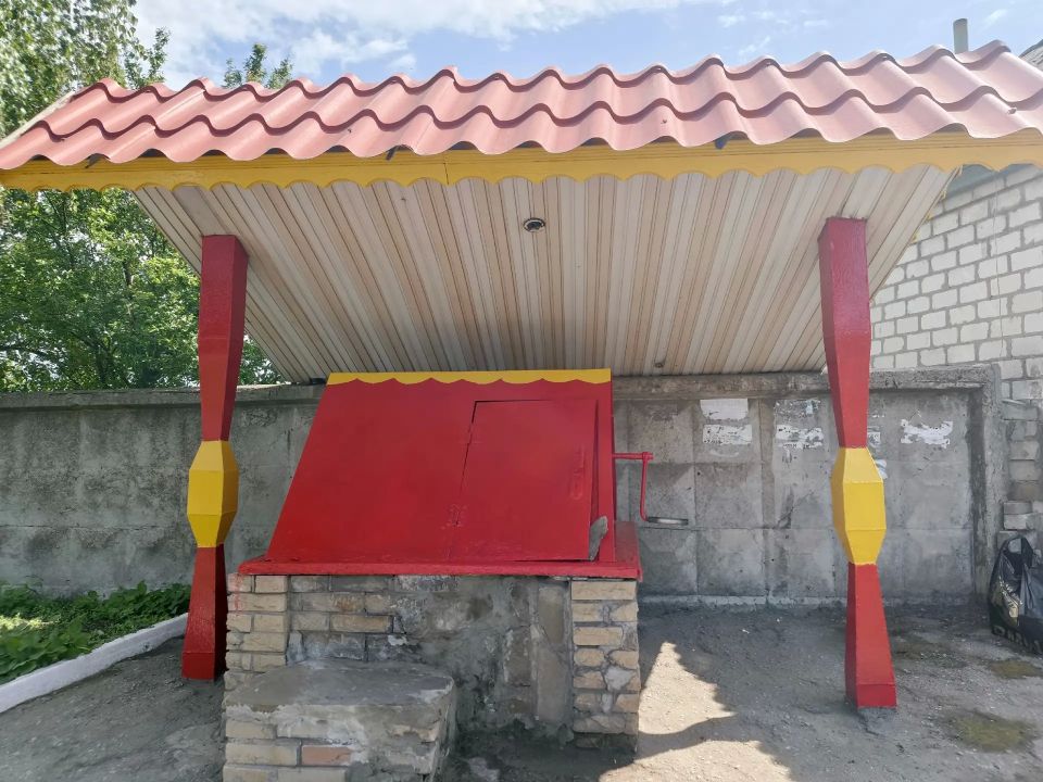 Поселок Городище становится краше благодаря субботникам Поселок Городище становится краше благодаря субботникам