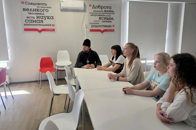 Час православия «Вознесение Господне – история и смысл» состоялся в Свердловской ЦГБ