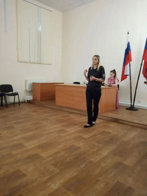 В Краснодоне состоялось общешкольное родительское собрание