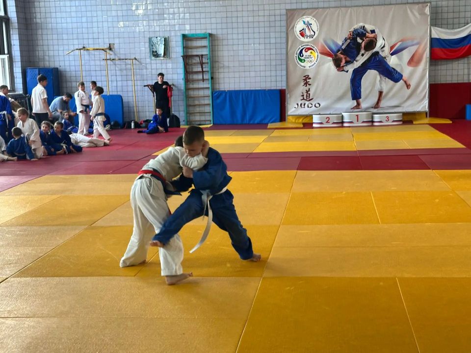 В Луганске прошло первенство ЛНР по дзюдо в рамках партпроекта «Выбор сильных» В Луганске прошло первенство ЛНР по дзюдо в рамках партпроекта «Выбор сильных»