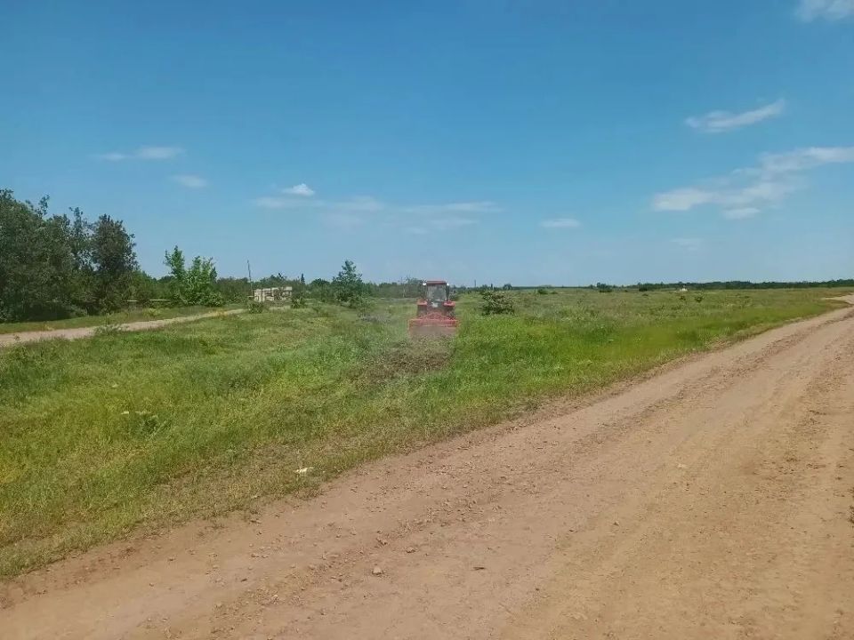 Продолжаем работы по противопожарной опашке в нашем округе