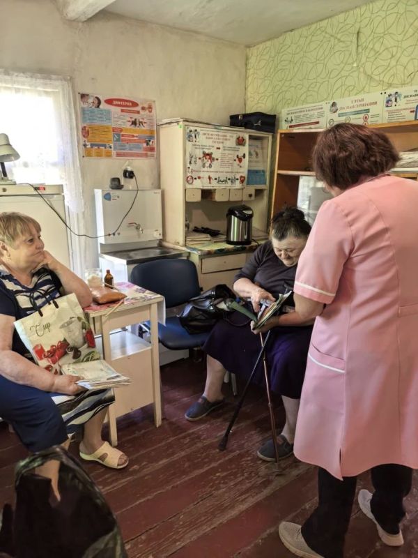 В рамках программы всеобщей диспансеризации населения 21.05.2026 г. работниками ГБУЗ «НЦРМБ» организован выезд мобильной медицинской бригады в населённый пункт — с. Ганусовка. Целью выезда стало оказание квалифицированной... В рамках программы всеобщей диспансеризации населения 21.05.2026 г. работниками ГБУЗ «НЦРМБ» организован выезд мобильной медицинской бригады в населённый пункт — с. Ганусовка. Целью выезда стало оказание квалифицированной...