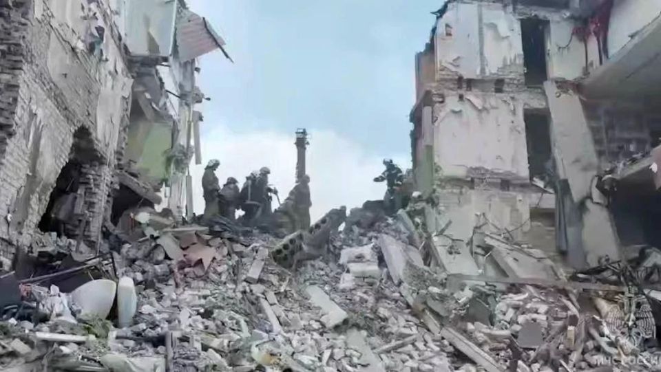 Евгений Поддубный: В ответ на заявления западных стран на заседании Совбеза ООН о том, что ударов по гражданским объектам в Старобельске якобы не было, МИД РФ организует посещение иностранными журналистами колледжа...