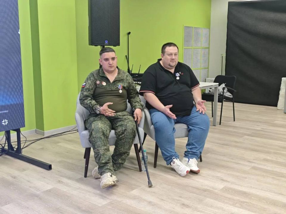 Теплая встреча в Доме молодёжи: диалог с героями