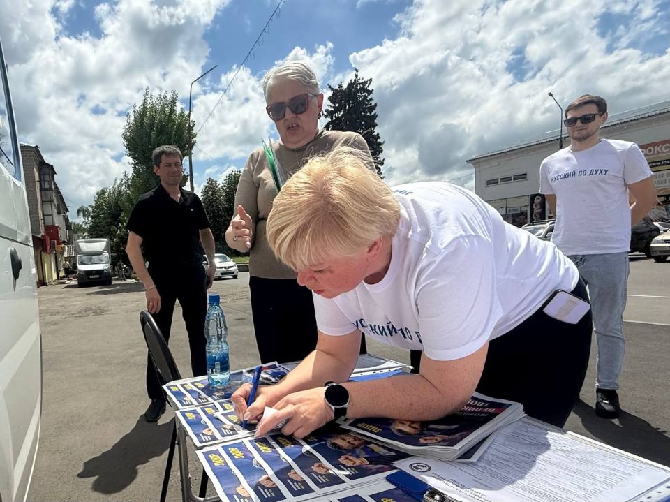 В Ровеньках стартовали выездные приёмные Леонида Слуцкого В Ровеньках стартовали выездные приёмные Леонида Слуцкого