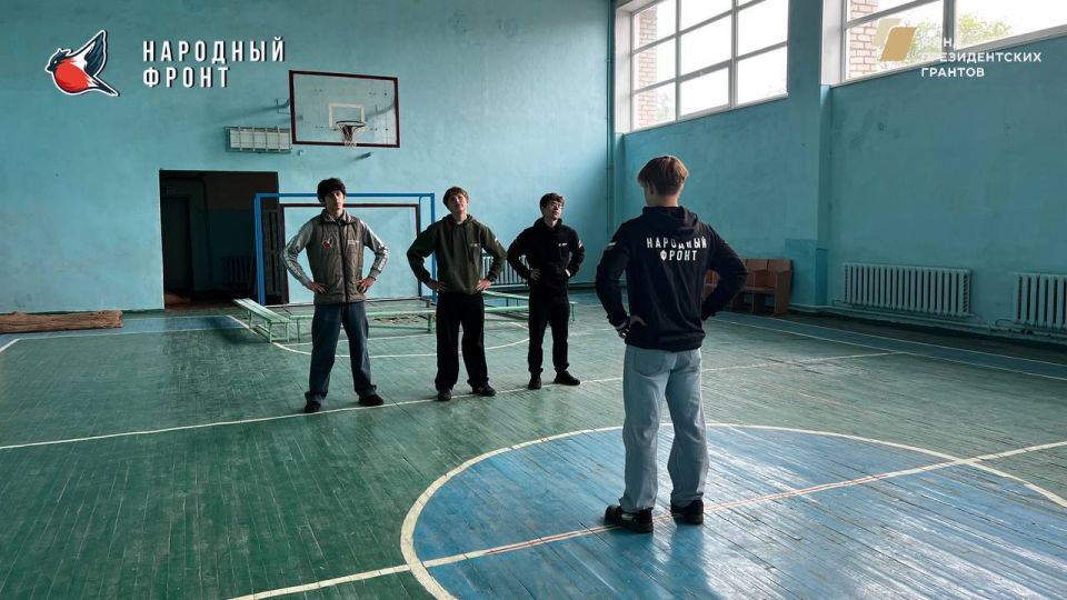 Тренировки с Молодёжкой НФ ЛНР — это не только физическая нагрузка, но и весёлое времяпрепровождение!