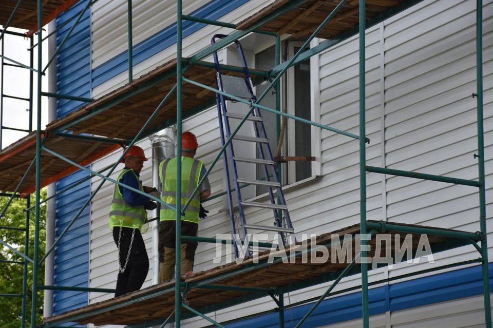 Подшефную Брянку с рабочим визитом посетил врио Губернатора Брянской области Егор Ковальчук Подшефную Брянку с рабочим визитом посетил врио Губернатора Брянской области Егор Ковальчук