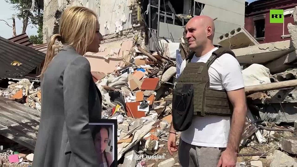 «Самое страшное было, когда мы приехали и под завалами ещё издавались… Дети кричали — девочки, мальчики»