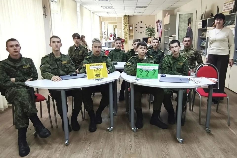 В Алчевском кадетском корпусе прошла интеллектуальная викторина «Избирательный эрудит» В Алчевском кадетском корпусе прошла интеллектуальная викторина «Избирательный эрудит»