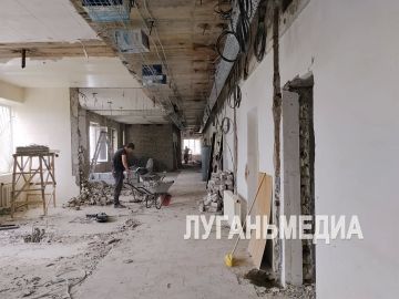В больнице Белокуракино продолжается ремонт второго крыла хирургического отделения