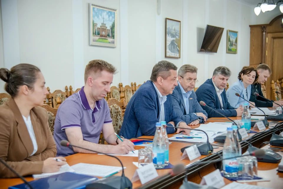 Леонид Пасечник: Одно из важных направлений работы нашей региональной команды – поддержка участников специальной военной операции и их семей Леонид Пасечник: Одно из важных направлений работы нашей региональной команды – поддержка участников специальной военной операции и их семей