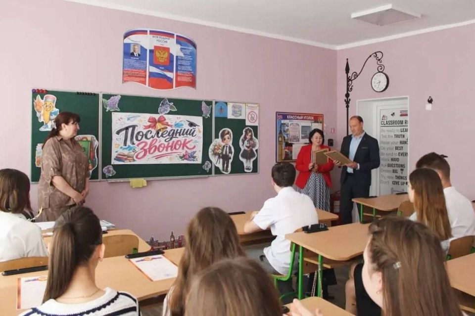 Сергей Колягин: Сегодня наши школы наполнились особой атмосферой! Сергей Колягин: Сегодня наши школы наполнились особой атмосферой!