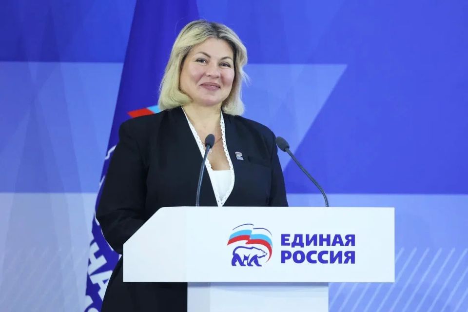 Дарья Лантратова: «Люди на Дальнем Востоке и Севере всегда хорошо понимали - жить и побеждать в сложных условиях можно только вместе» Дарья Лантратова: «Люди на Дальнем Востоке и Севере всегда хорошо понимали - жить и побеждать в сложных условиях можно только вместе»