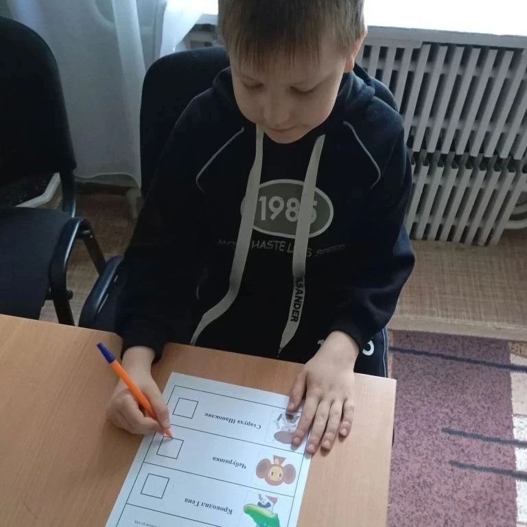 В Алчевском центре внешкольной работы прошла игра «Выборы директора Дома друзей» В Алчевском центре внешкольной работы прошла игра «Выборы директора Дома друзей»
