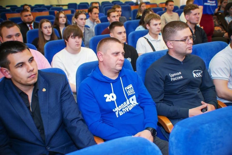 Северодонецк на «ПолитЗаводе»: готовим будущих политиков Северодонецк на «ПолитЗаводе»: готовим будущих политиков