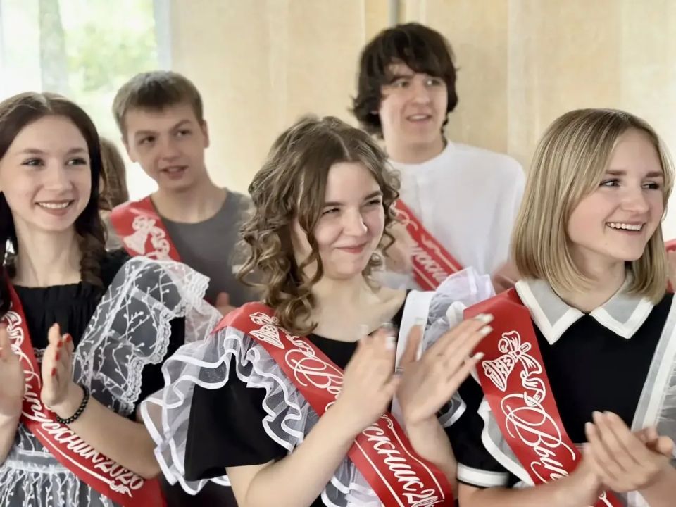 Учебный год заканчивается, и мы готовим для вас нечто особенное! Учебный год заканчивается, и мы готовим для вас нечто особенное!
