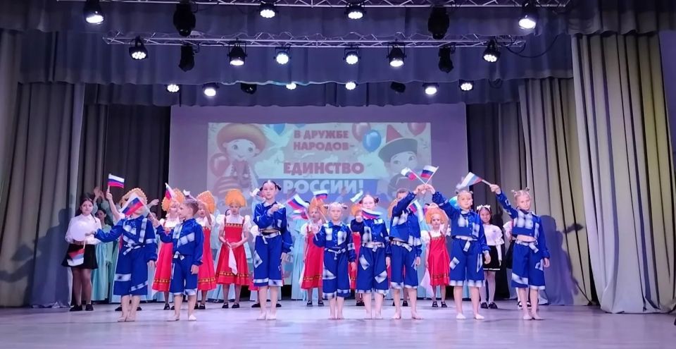 Творческие фестивали объединили перевальчан и оренбуржцев Творческие фестивали объединили перевальчан и оренбуржцев