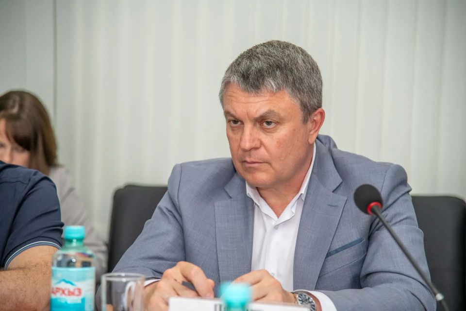 Леонид Пасечник: С рабочим визитом Луганскую Народную Республику посетил Заместитель Председателя Правительства Российской Федерации Марат Шакирзянович Хуснуллин Леонид Пасечник: С рабочим визитом Луганскую Народную Республику посетил Заместитель Председателя Правительства Российской Федерации Марат Шакирзянович Хуснуллин