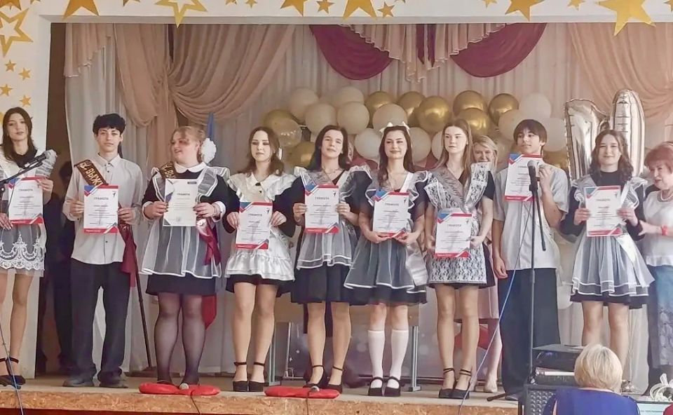 Учебный год заканчивается, и мы готовим для вас нечто особенное! Учебный год заканчивается, и мы готовим для вас нечто особенное!
