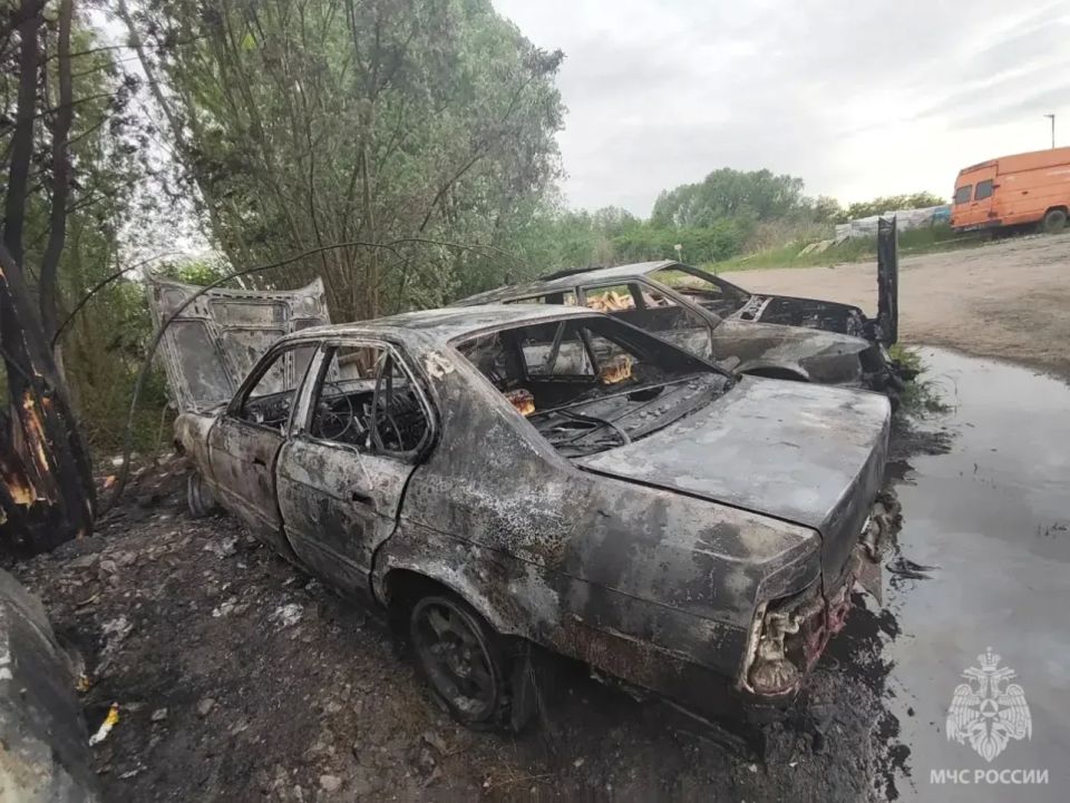 Андрей Рубанцов: Вчера на территории гаражного общества загорелись автомобили Андрей Рубанцов: Вчера на территории гаражного общества загорелись автомобили