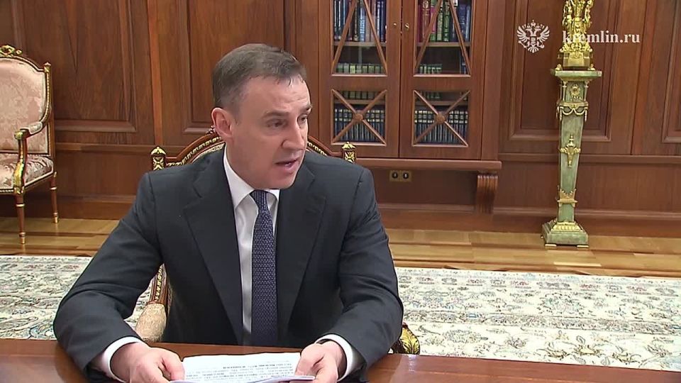 Российские аграрии засеяли яровыми больше половины необходимых площадей, заявил вице-премьер РФ Дмитрий Патрушев на встрече с президентом Владимиром Путиным