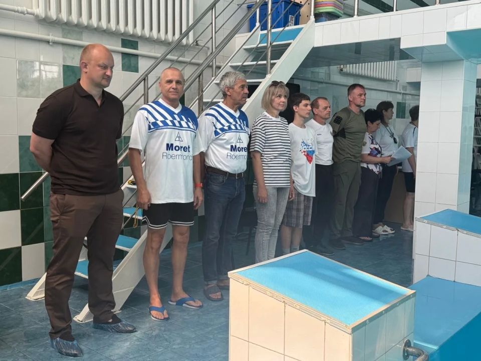 На базе Спортивного комплекса "Антрацит" состоялся открытый Турнир по плаванию "Длинный кроль", собравший спортсменов из различных городов Луганской Народной Республики