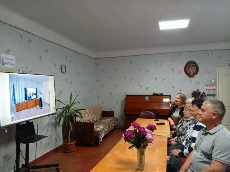 26 мая сотрудники клуба "Дельта" пгт Бугаевка приняли участие в телемосте «Антон Струев – Герой России»