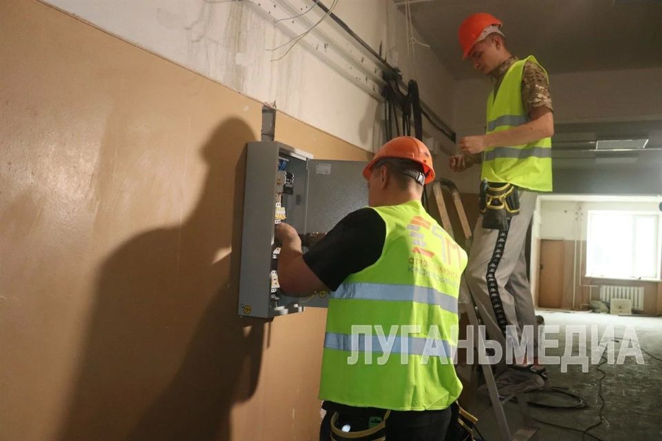 В Свердловской центральной городской многопрофильной больнице в корпусе травматологии идет капитальный ремонт В Свердловской центральной городской многопрофильной больнице в корпусе травматологии идет капитальный ремонт
