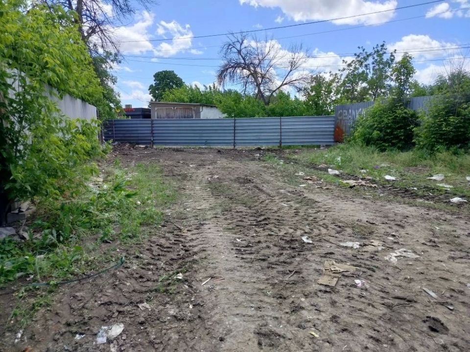 В городском округе продолжаются работы по уборке и благоустройству общественных территорий В городском округе продолжаются работы по уборке и благоустройству общественных территорий