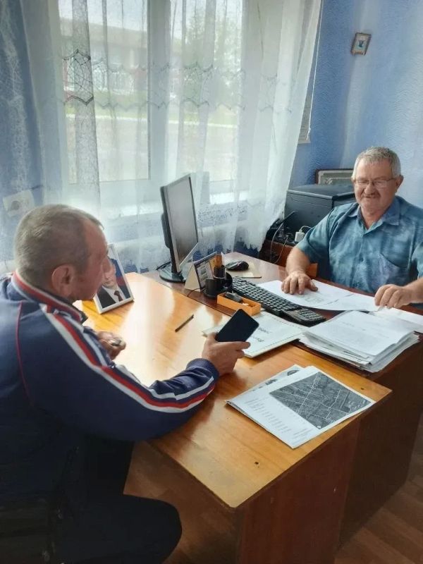 Сегодня в отделе жизнеобеспечения села Благовка Администрации городского округа город Ровеньки жителю с. Платоновка была оказана помощь: Сегодня в отделе жизнеобеспечения села Благовка Администрации городского округа город Ровеньки жителю с. Платоновка была оказана помощь: