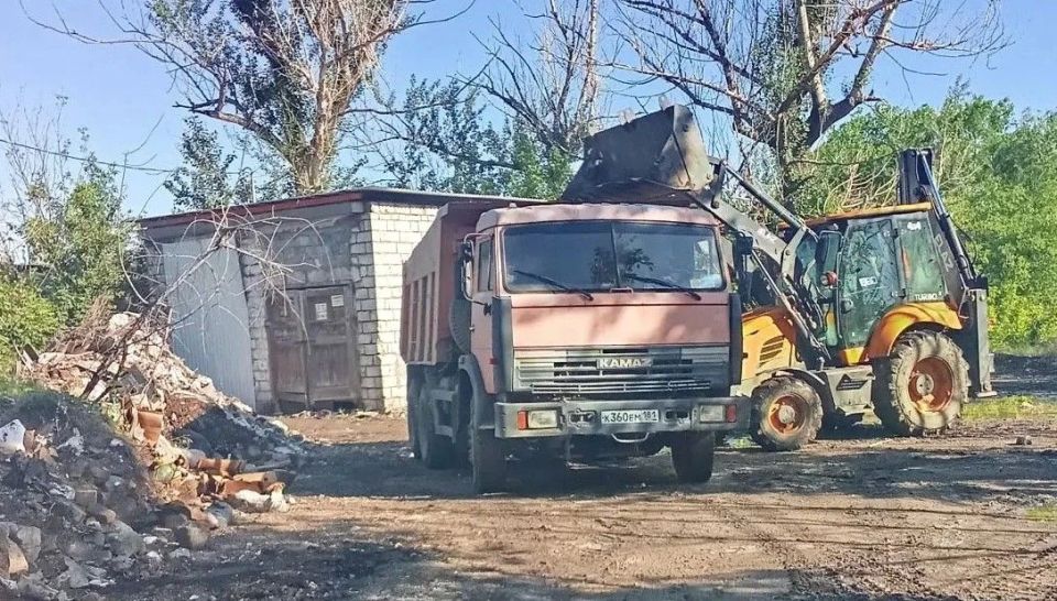 Коммунальными службами проведены работы на территории города Коммунальными службами проведены работы на территории города