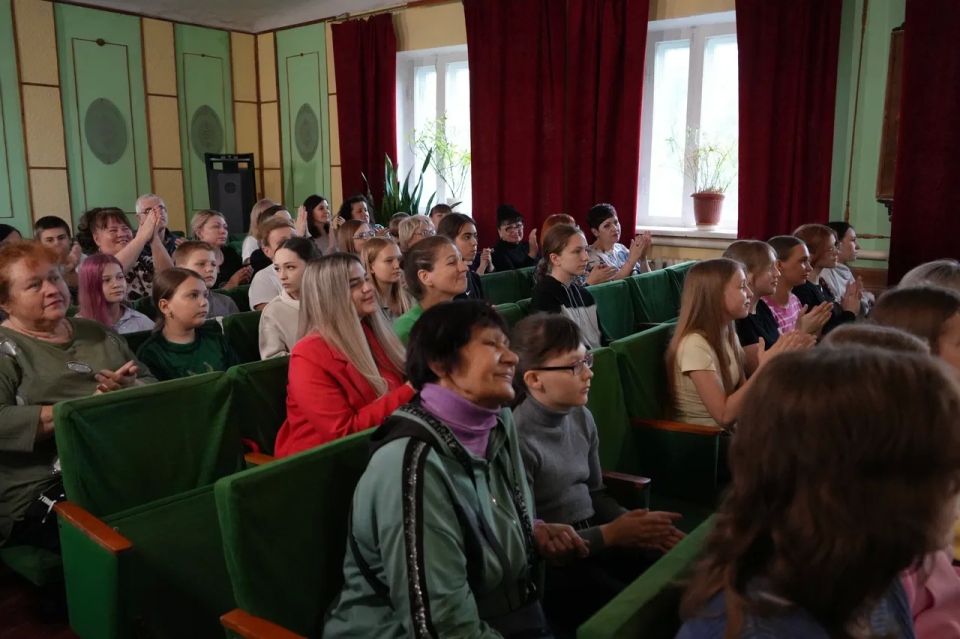 В Молодогвардейске стартовала акция «Мэтры – юным талантам Республики» В Молодогвардейске стартовала акция «Мэтры – юным талантам Республики»