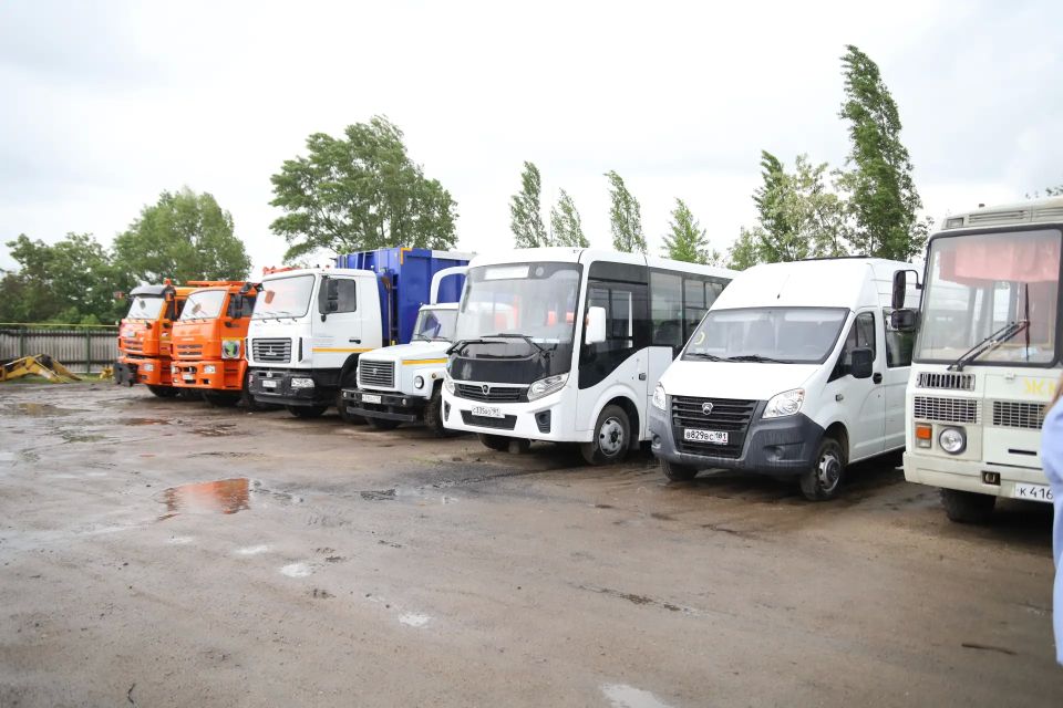 «Партдесант» Единой России оценил коммунальную технику в Меловском округе «Партдесант» Единой России оценил коммунальную технику в Меловском округе