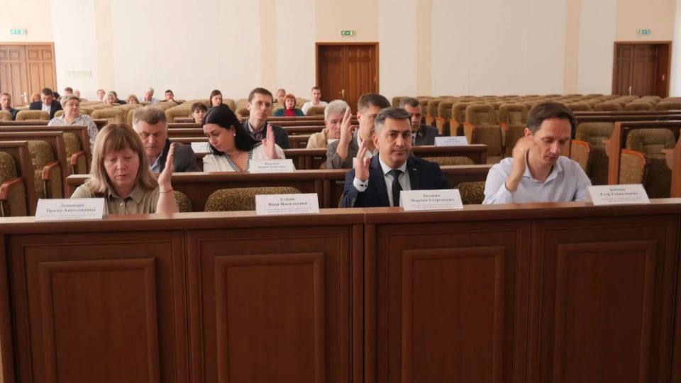Состоялось 50-е заседание Совета городского округа города Луганска Состоялось 50-е заседание Совета городского округа города Луганска